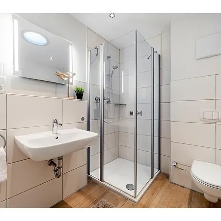 With 2 Bedrooms בית נופש *