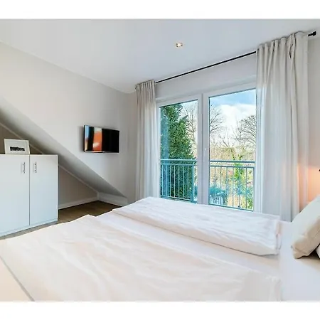 With 2 Bedrooms גריטזיל